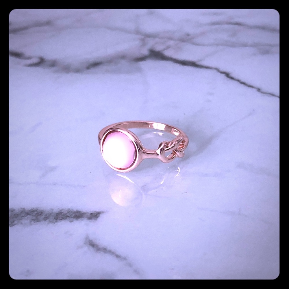 ❤️ 5 for $25 Gold and pink ring size 6 or 7